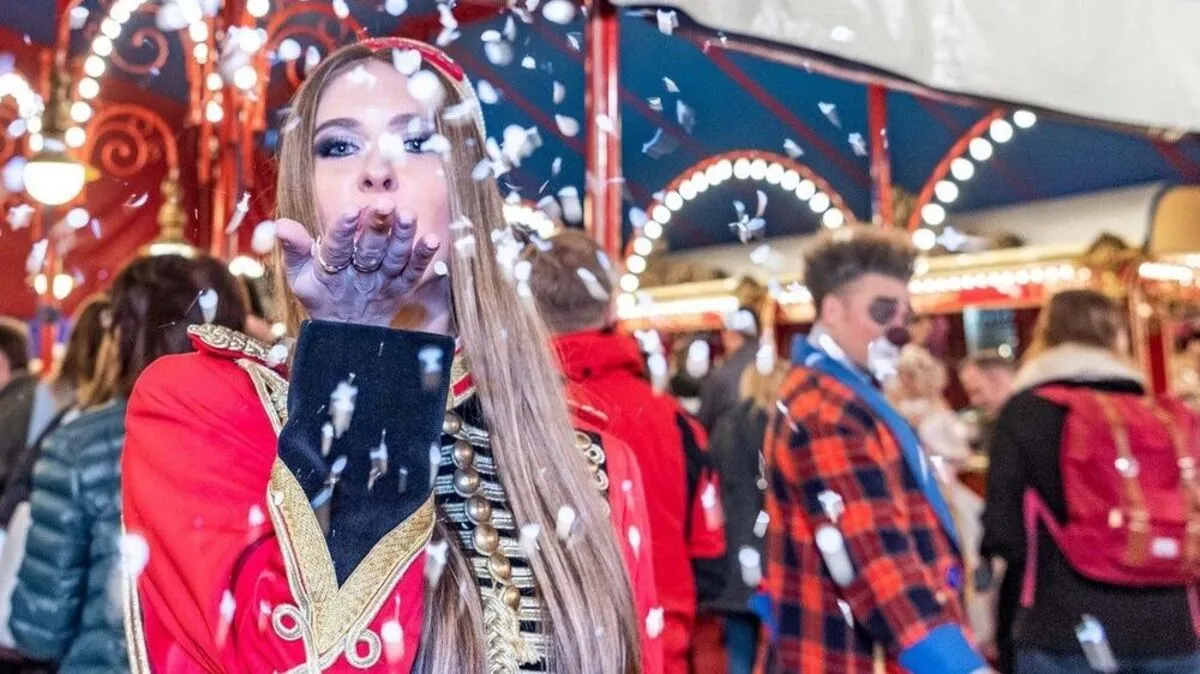 Victoria begrüsste die Gäste mit einem Konfettiregen