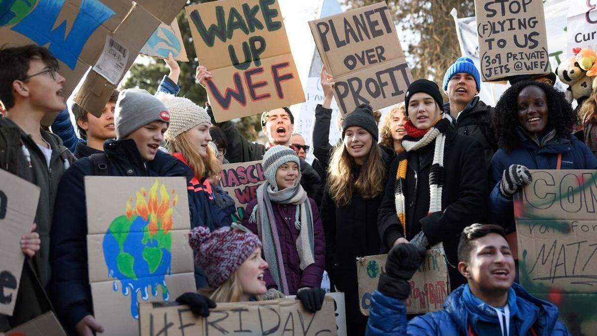 Greta Thunberg bei einer Demo in Davos