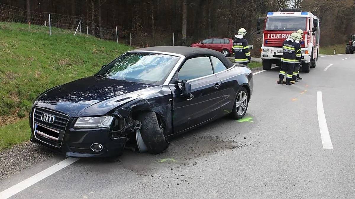 Die beiden Unfallfahrzeuge kamen erst 200 Meter voneinander entfernt zum Stillstand