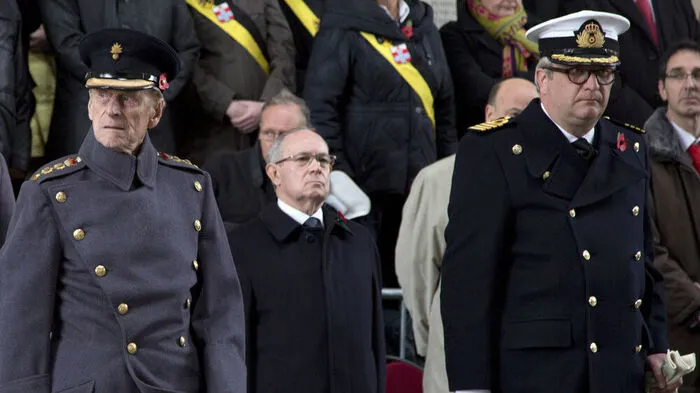 Prinz Laurent (rechts, im Bild mit Prinz Philip) hat ein Image-Problem. 