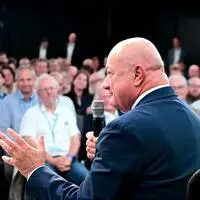 Christian Stocker tourt gerade durch Österreich (Bild vom Auftakt in Tulln)