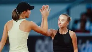 Die Österreicherinnen Lilli Tagger (links) und Anastasia Potapowa