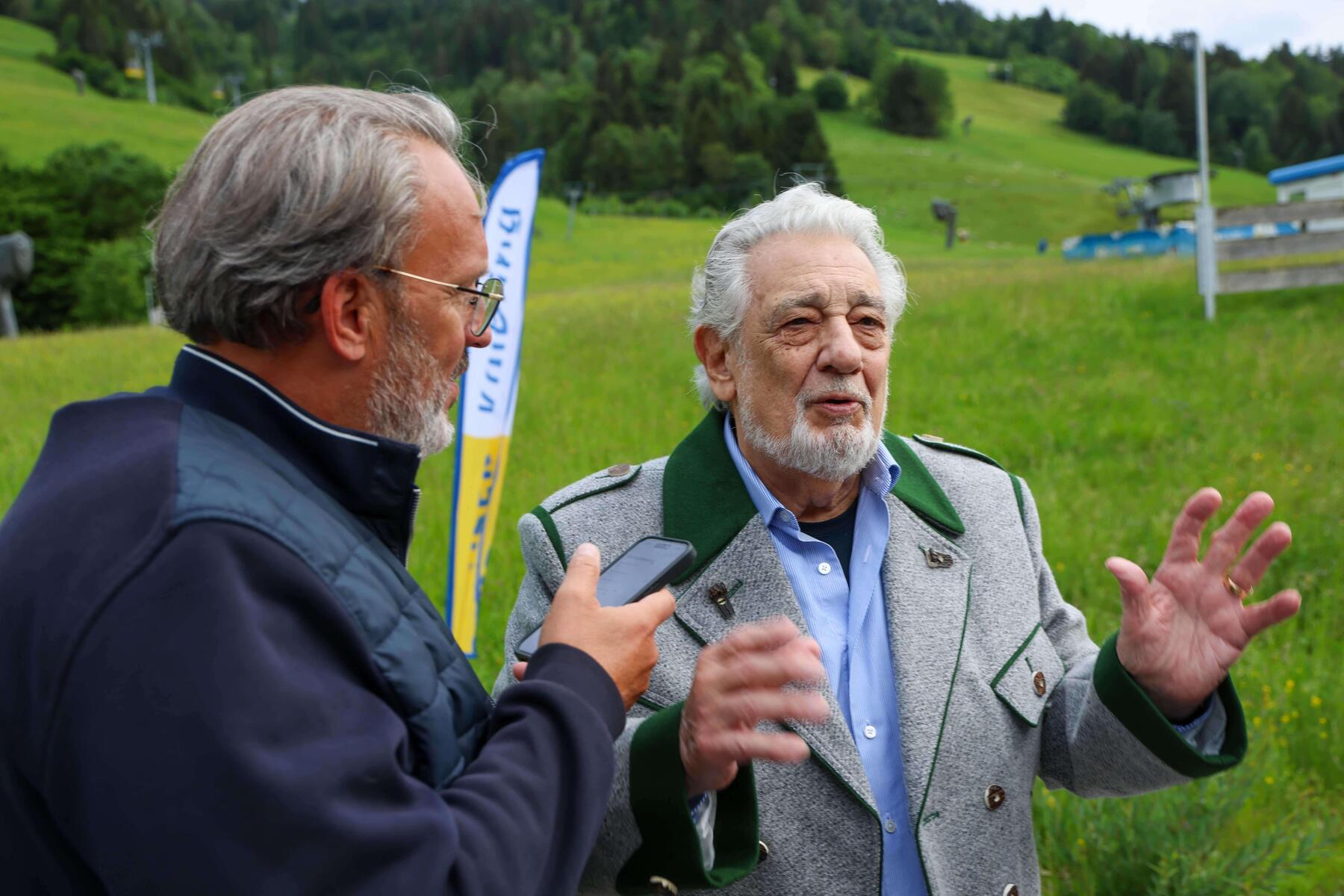 Was Weltstar Placido Domingo plötzlich zum Jodeln brachte