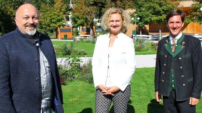 Stephan Rabl, Manuela Reichert und Grundlsees Bürgermeister Franz Steinegger