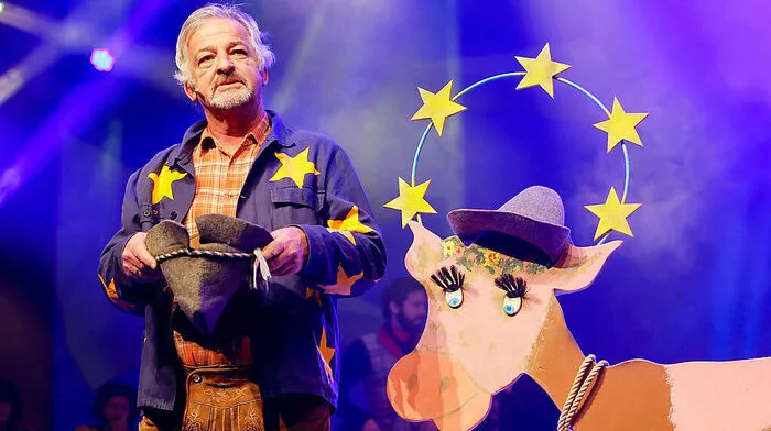 Witzig und kritisch: "EU-Bauer" Manfred Tisal