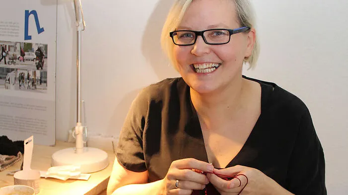Andrea Buchsbaum ist handwerklich geschickt