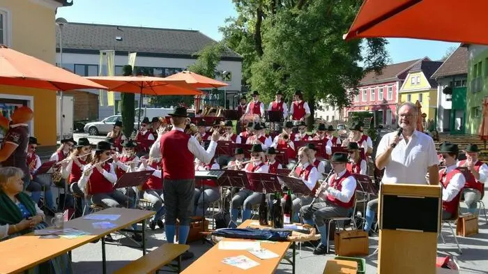 Traditionell am Sonntag vor Schulbeginn findet in Weißkirchen das beliebte Marktfest statt.