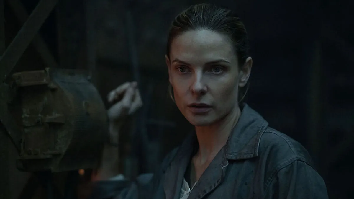 Rebecca Ferguson in "Silo"
