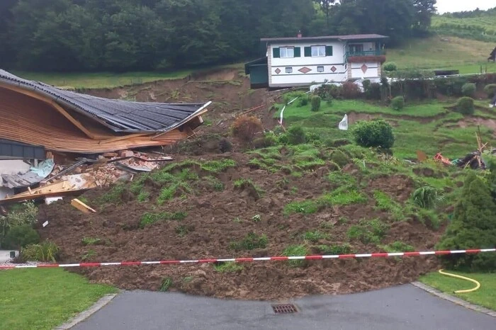 St. Johann im Saggautal: Gebäude und Straße wurden beschädigt