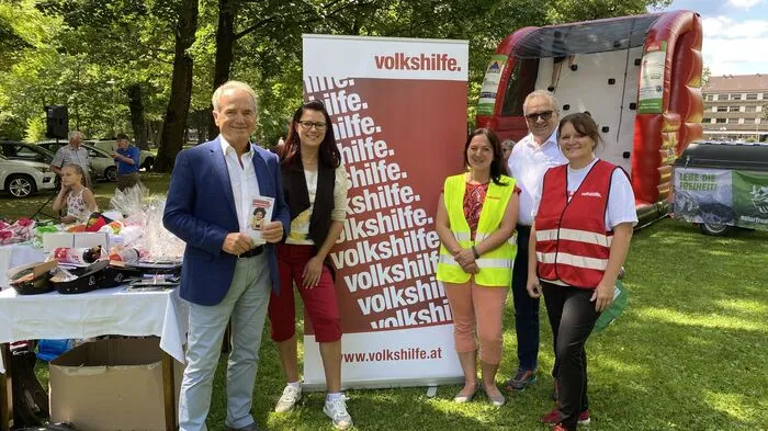 Volkshilfe-Team: Präsident Ewald Wiedenbauer, Bezirksvorsitzende und Landesrätin Sara Schaar, Barbara Pucher und Vorsitzende in Spittal Andrea Oberhuber