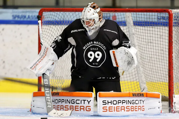 Hannu Toivonen hat eine schwere Aufgabe vor sich: Er muss den besten Torhüter der vergangenen Saison, Sebastian Dahm, in Graz ersetzen.