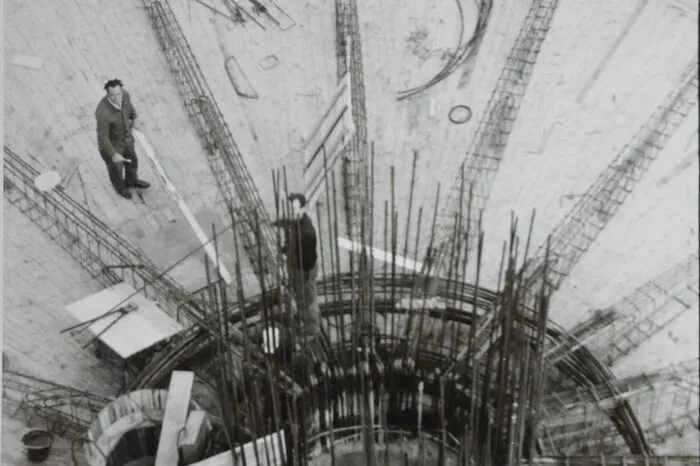 1967 wurde bereits an einem neuen Turm gearbeitet. Dieses Mal aus Beton. Die Arbeit an der Turm-Plattform waren damals eine schweißtreibende Herausforderung.