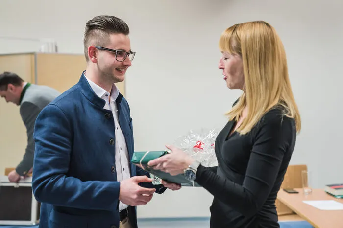 Bezirkshauptfrau Angelika Unger gratulierte