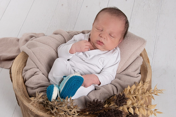 Am 12. November um
5.30 Uhr kam Julian
Andreas (3495 g, 50
cm) zur Welt. Es
freuen sich Bianca
und Andreas Reßmann sowie die
Geschwister Yannik
(6) und Hanna (2) in
Althofen