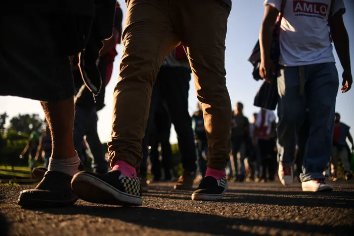 Die Migranten hoffen auf ein besseres Leben in den USA. Sie fliehen vor Armut und hoher Kriminalität.