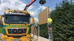 Die Firma Holz-Riegler in Krottendorf-Gaisfeld ist vor allem als Anbieter für Lärmschutzwände in Selbstbauweise bekannt