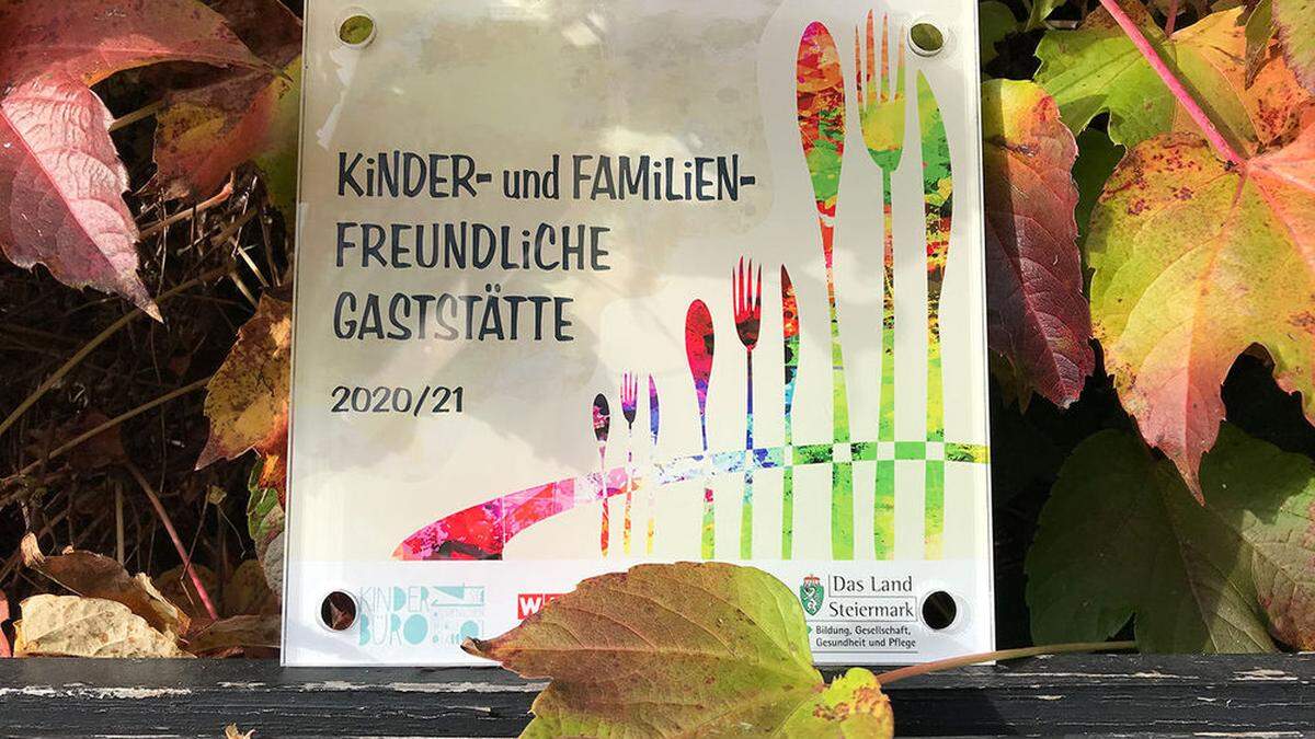 Zwei Betriebe aus der Weststeiermark dürfen sich mit dem Titel &quot;Kinder- und Familienfreundliche Gaststätte schmücken&quot;