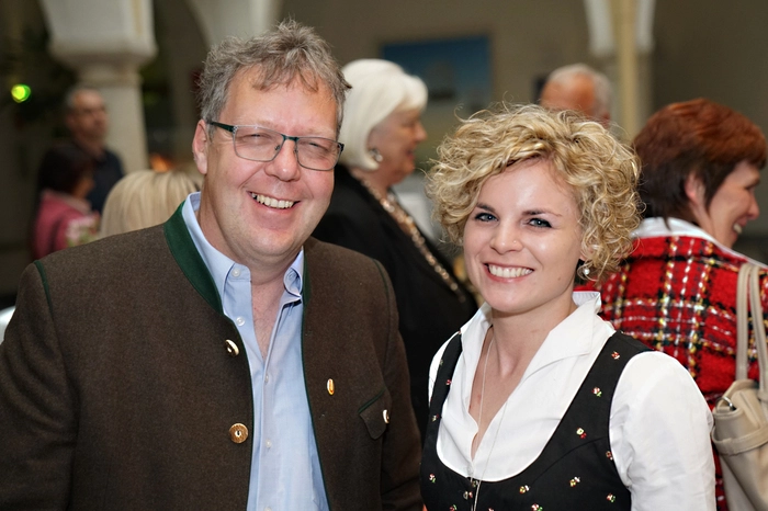 Josef Zwischenberger mit der Solistin Nina Fercher