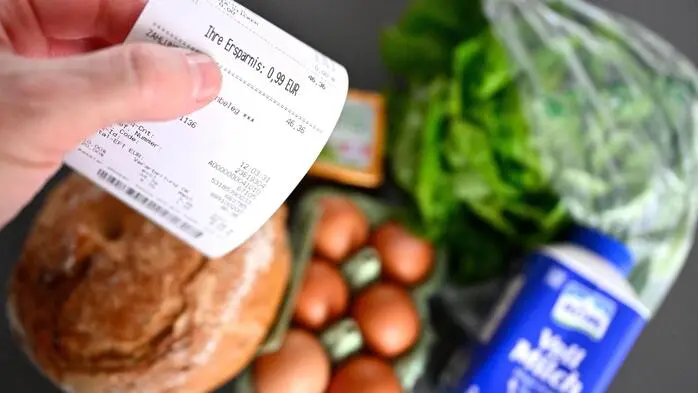 Die halbierte Mehrwertsteuer auf ausgewählte Lebensmittel soll die Inflation ab 1. Juli etwas senken