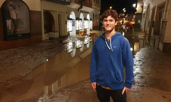 Julian Rabl hat miterlebt, wie sich die Wassermassen ihren Weg durch die Innenstadt bahnten