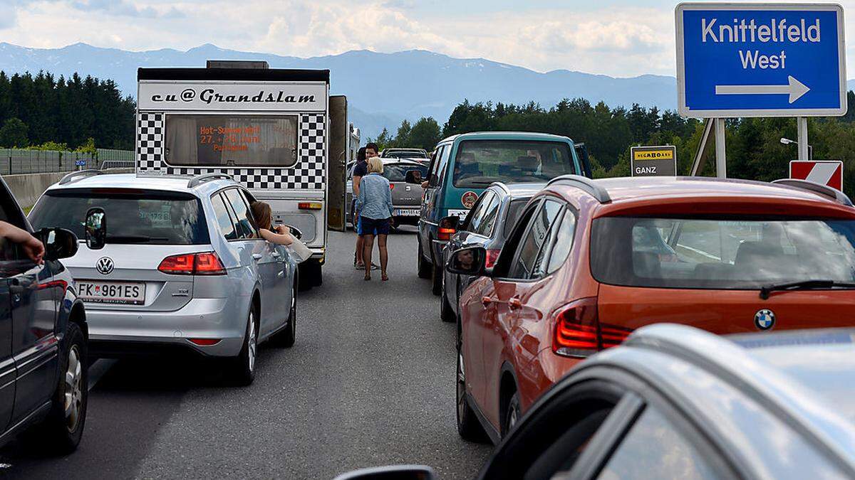 Am Sonntag wird zu einer frühen Anreise zum Grand Prix geraten