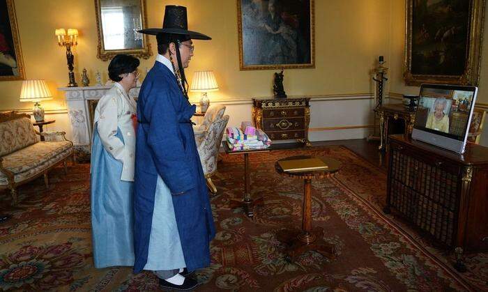 Der koreanische Botschafter besuchte die Queen.