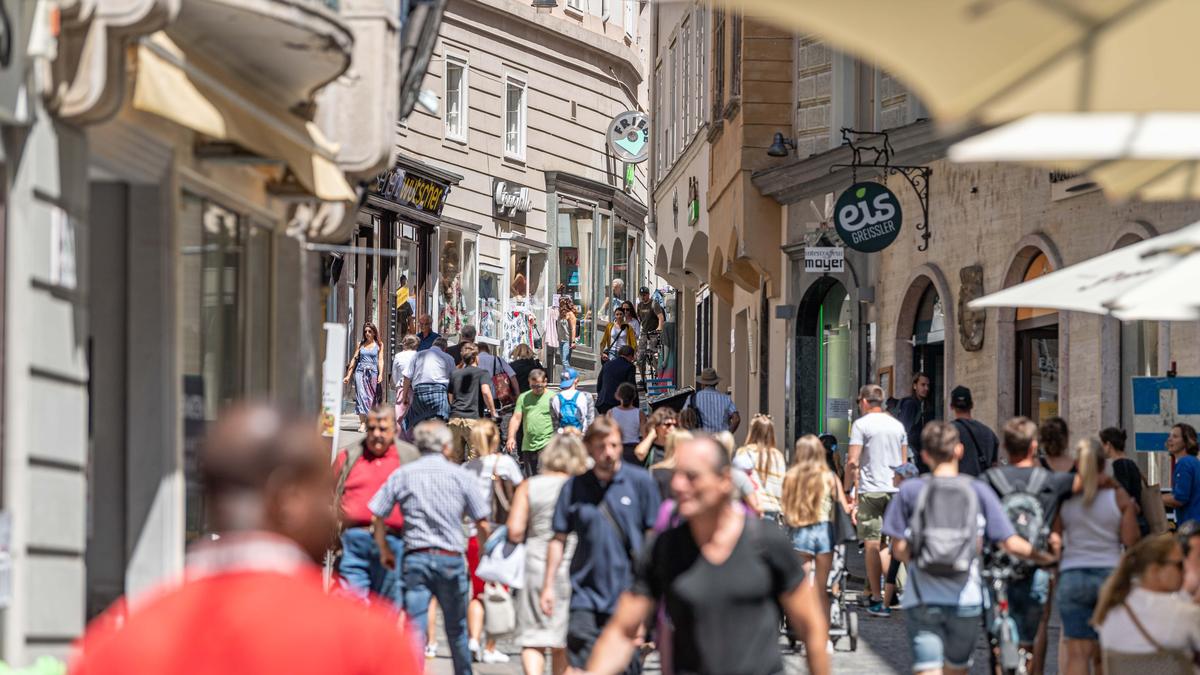 Die Sporgasse im Herzen der Stadt ist ein Anziehungspunkt für Touristen