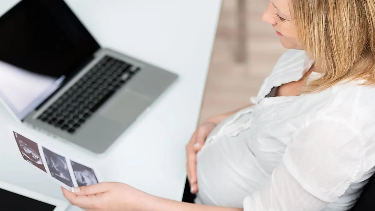 Eine Rechtsgrundlage für eine Freistellung unter Bezug des vorzeitigen Wochengeldes ausschließlich wegen Covid-19 besteht nicht!