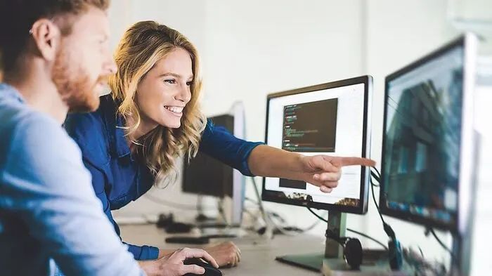 Der Studiengang soll dazu beitragen, den durch die Digitalisierung stetig steigenden Bedarf an IT-Expertinnen und -Experten zu decken 