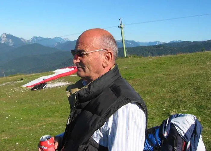 Fluglehrer Pepi Gasteiger lernte: „Links ist für links, rechts ist für rechts.“