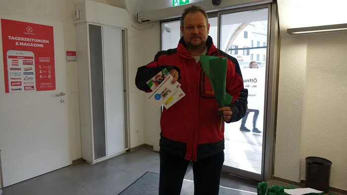 Ab 8 Uhr in der Früh konnte man sich die Tulpen in Regionalbüro in Bruck an der Mur abholen.