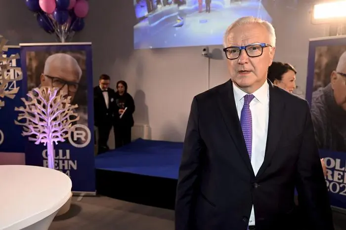 Candidate of the Centre Party Olli Rehn attends an election reception in Helsinki, Finland, during the first round of the presidential election, on January 28, 2024. Finns went to the polls to elect a new president, an office whose importance has grown on increased tensions with neighbouring Russia since the invasion of Ukraine. While the president's powers are limited, the head of state -- who also acts as supreme commander of Finland's armed forces -- helps direct foreign policy in collaboration with the government, meaning the changing geopolitical landscape in Europe will be the main concern for the winner. (Photo by Heikki Saukkomaa / Lehtikuva / AFP) / Finland OUT