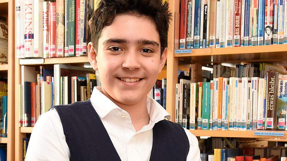 Santiago Pekarek (13) spricht spanisch, deutsch, italienisch, englisch