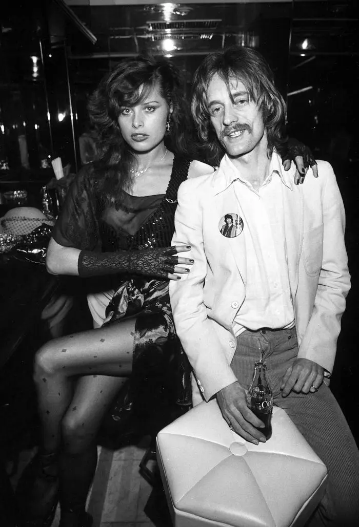 Uschi Obermaier und Diskjockey Theo Crash 1979