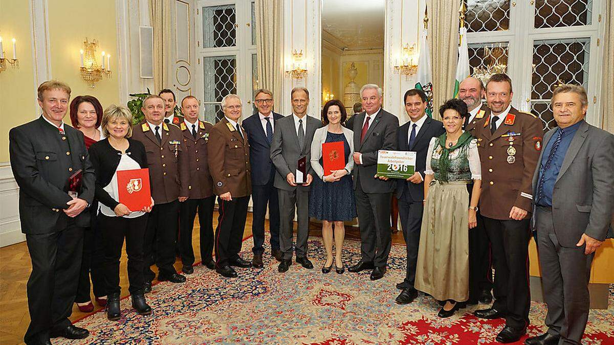 Im Bereichsfeuerwehrverband Hartberg wurden zwei Betriebe ausgezeichnet