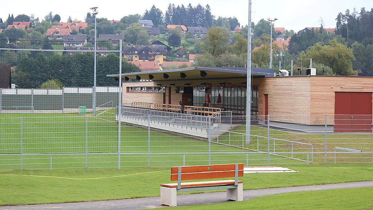 Herzstück der Anlage ist das neue Stadion des FC Ligist
