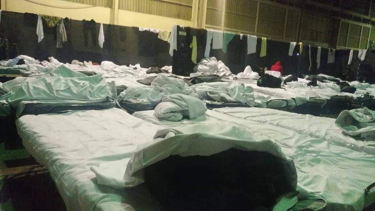 Ein Bettenlager im &quot;Wartebereich&quot; für Asylsuchende in Klagenfurt