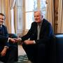 Ex-EU-Kommissar Michel Barnier (rechts) wurde vom französischen Präsidenten Macron zum Premier ernannt