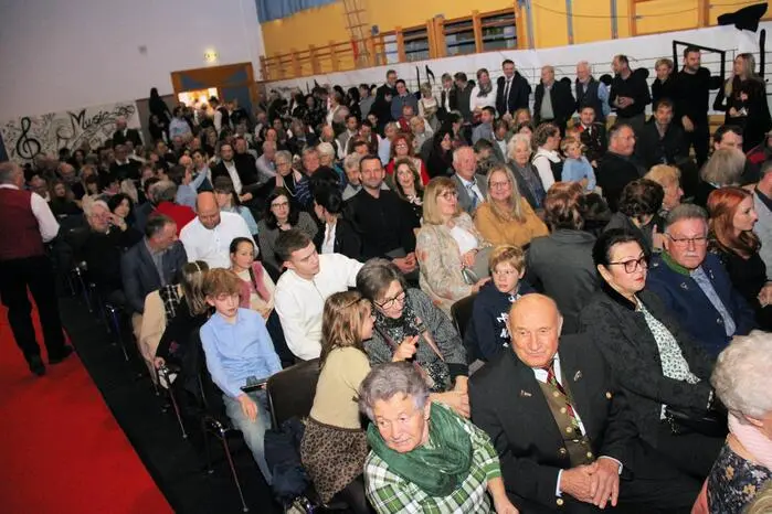 Sämtliche Plätze waren sowohl beim Nachmittags- als auch beim Abendkonzert lange vor Beginn restlos besetzt.