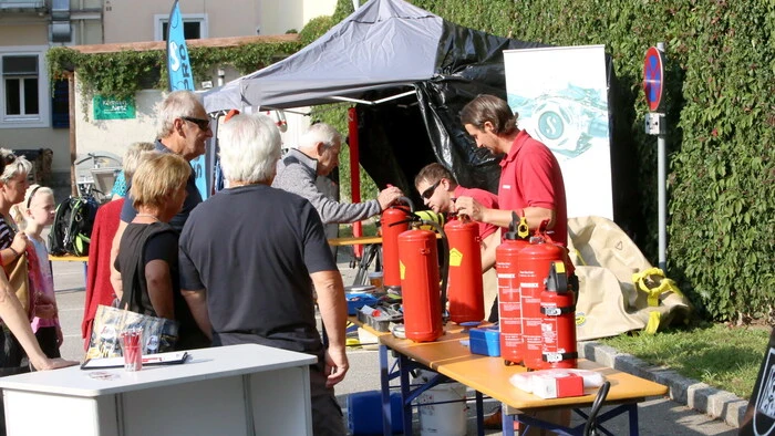 Wenn die Blauröcke der Stadtfeuerwehr St. Veit zum „Tag der offenen Tür“ laden, bleiben die Besucher nicht aus. 