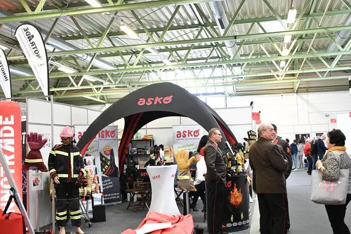 Markus Tuider, Geschäftsführer von Messe Burgenland, betonte auch den internationalen Stellenwert der Fachmesse. Ein Viertel der rund 5000 Besucherinnen und Besucher reisen extra aus dem Ausland an. „Oberwart ist das Zentrum des Rettungswesens im östlichen Bereich Österreichs, der Umkreis von circa 200 Kilometern ist unser Einzugsgebiet. Das Burgenland hat knapp über 18.000 Feuerwehr-Mitglieder, die alle ehrenamtlich ihre Einsätze leisten.“