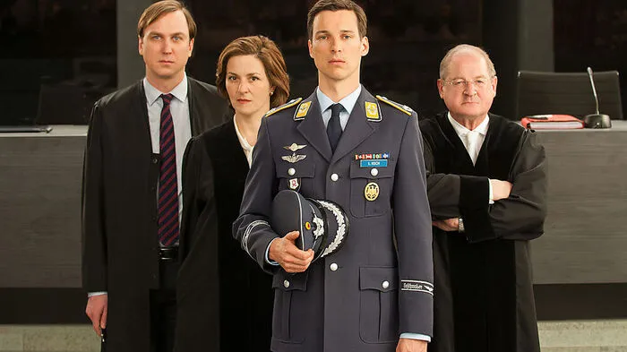 ,Terror' mit Lars Eidinger, Martina Gedeck, Florian David Fitz, Burghard Klaußner