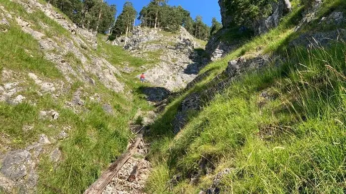 Die 54-Jährige war am Weg Richtung Pertisau abgestürzt und wurde von der Rettung erstversorgt