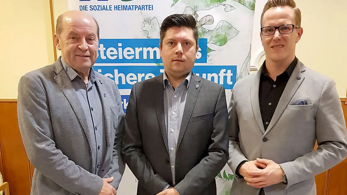 Joachim Dokter (Mitte) mit Bezirksparteiobmann Erich Hafner (links) und dessen Stellvertreter Patrick Derler