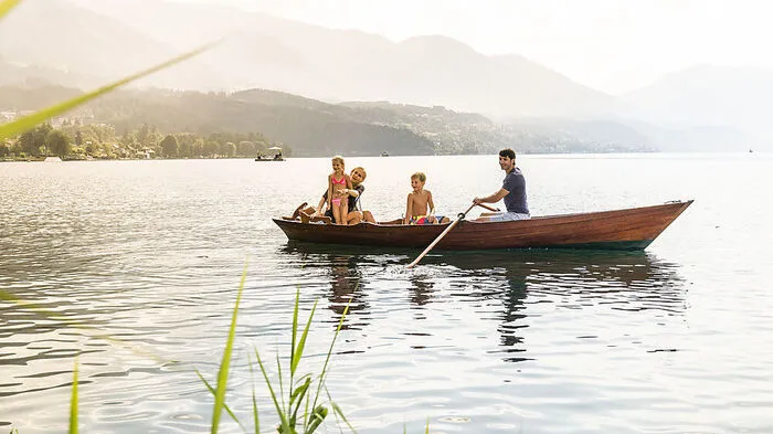 Das frühe Aufstehen lohnt sich beim Buchtenwandern mit dem Ruderboot am Millstätter See