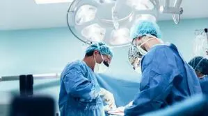 In einem Spital der Stadt Wien konnte der Mann schnell operiert werden