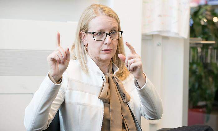 Österreichs Wirtschaftsministerin Margarete Schramböck