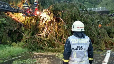 Aufräumarbeiten in Bad Ischl
