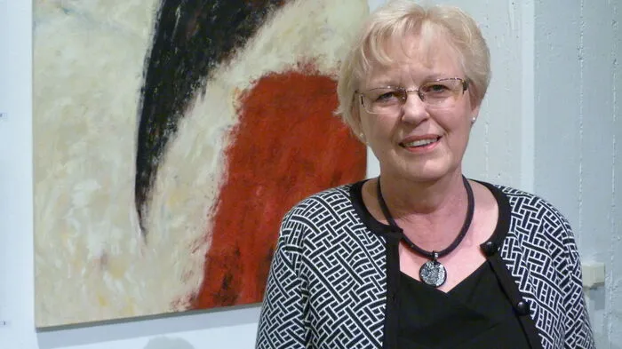 Zum ersten Mal hat die Feldbacher Künstlerin Charlotte Kleindienst ihre Arbeiten in Form einer Personale in der Kunsthalle ihrer Heimatstadt präsentiert.