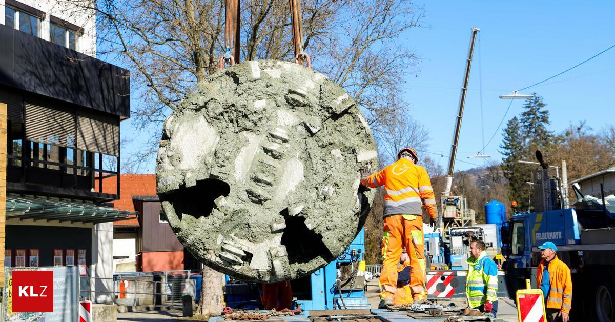 Baustelle-Hilmteich-Christina-hat-ein-Drittel-der-Strecke-umgepfl-gt-jetzt-frisst-sie-sich-Richtung-Norden